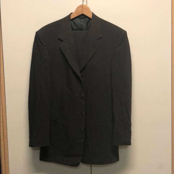 Men Suits - Picture 2 of 4